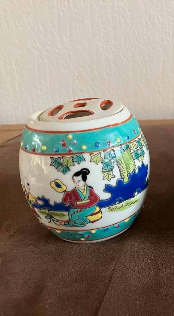 Chinees kruidenvaasje/wierookhouder, Antiek en Kunst, Antiek | Keramiek en Aardewerk, Ophalen