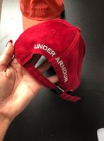 2 petten, Ophalen of Verzenden, Zo goed als nieuw