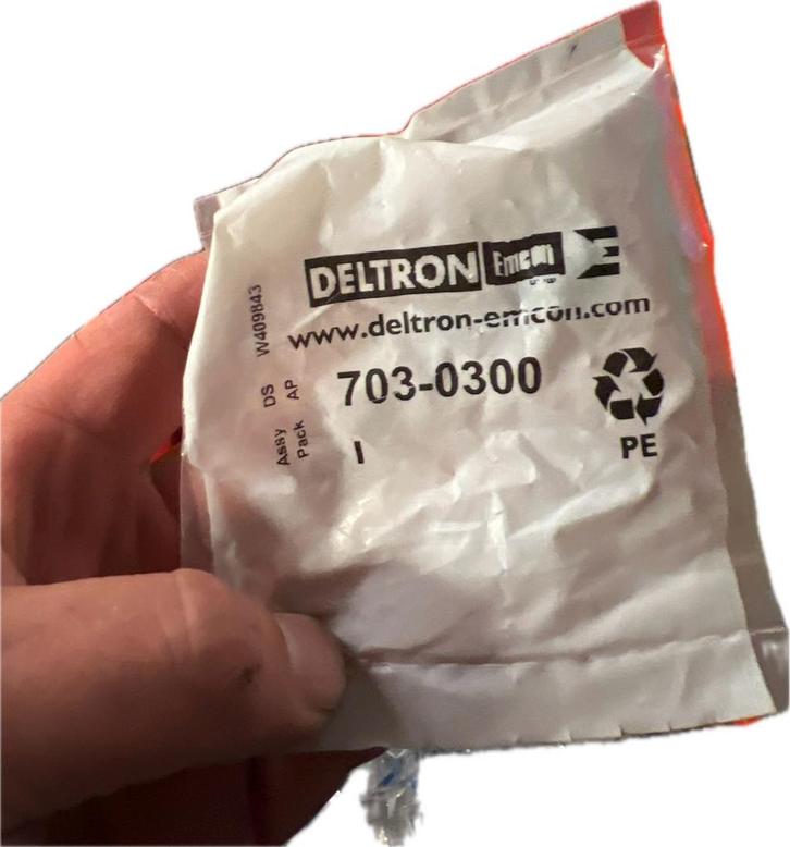 Partij Deltron DGS 7000 XLR Connectoren (535 stuks), Muziek en Instrumenten, Kabels en Stekkers, Nieuw, Apparatuur, Ophalen of Verzenden