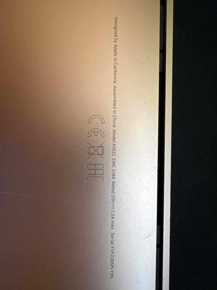 Apple MacBook Air Model A1932, Computers en Software, Windows Laptops, Gebruikt, 13 inch, SSD, Onbekend, 8 GB, Qwerty, Ophalen of Verzenden