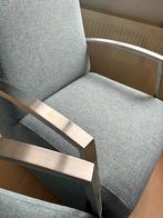 2 Lichtblauwe Stoelen met Metalen Frame, Huis en Inrichting, Stoelen, Gebruikt, Twee, Blauw, Ophalen of Verzenden