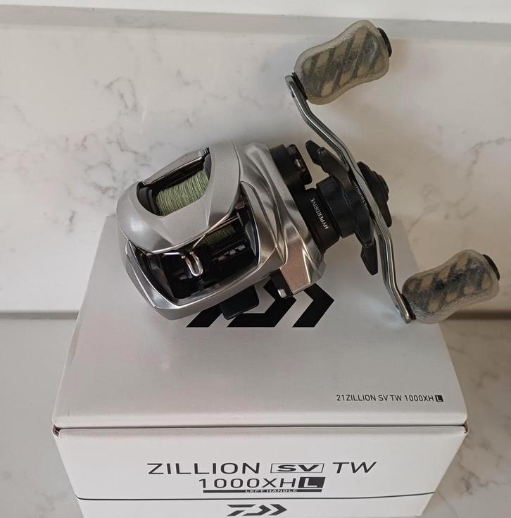 Nieuwe Daiwa Zillion SV TW 1000XHL + Gomexus, Watersport en Boten, Hengelsport | Roofvissen, Nieuw, Molen, Ophalen of Verzenden