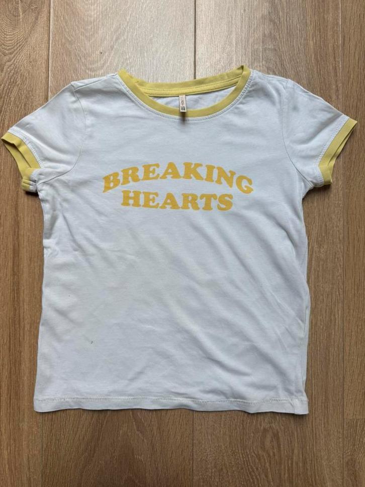 Kids Only Breaking hearts t-shirt maat 122/128, Kinderen en Baby's, Kinderkleding | Maat 122, Gebruikt, Meisje, Shirt of Longsleeve