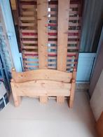 Eenpersoons bed grenen., Antiek en Kunst, Ophalen