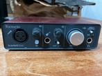 Focusrite Scarlett Solo 1e generatie DEFECT, Ophalen of Verzenden, Gebruikt, Minder dan 5 kanalen, Microfooningang