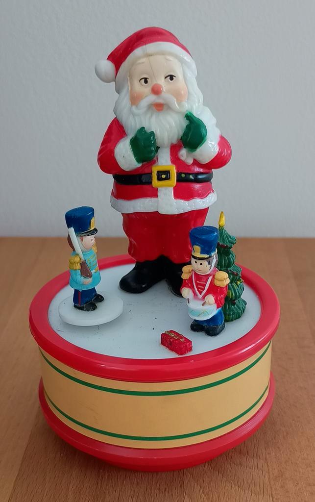 Kerst Muziekdoosje met Kerstman en Soldaatjes, Huis en Inrichting, Woonaccessoires | Overige, Ophalen