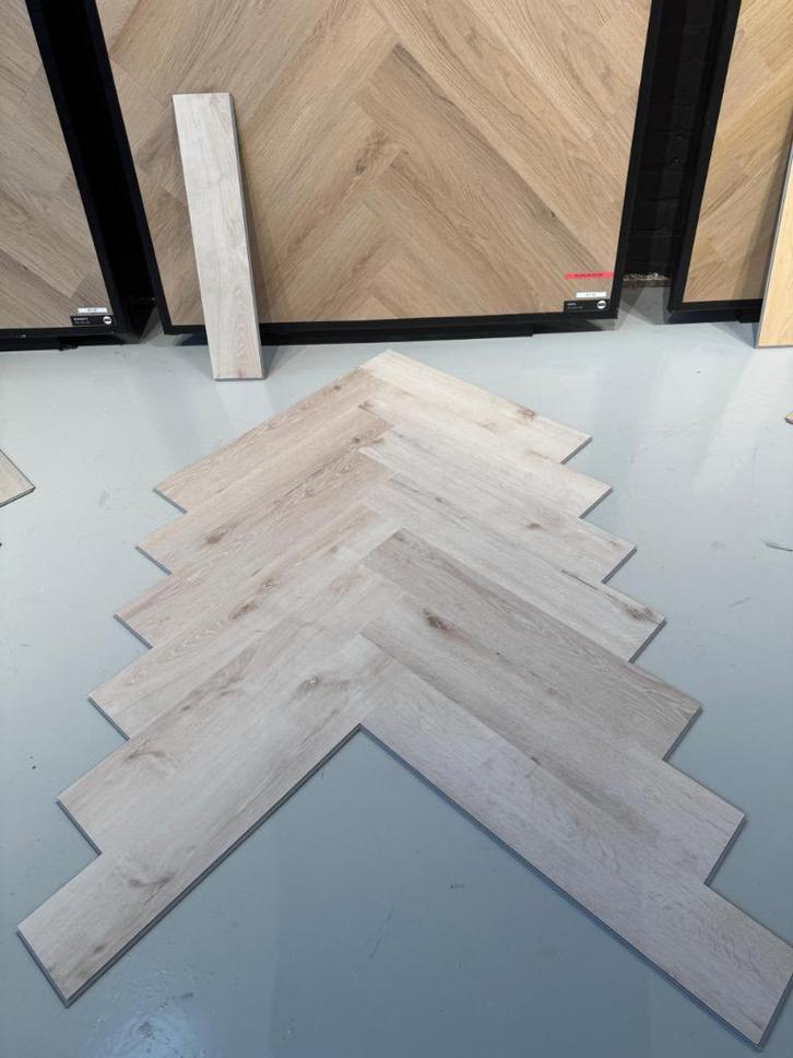 Direct ophalen | PVC klik visgraat pallets | Actie | Utrecht, Doe-het-zelf en Verbouw, Vloerdelen en Plavuizen, Nieuw, Laminaat