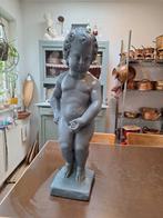 Betonnen zeer zware Menneke Pis ruim 25 kilo!!, Ophalen, Gebruikt, Mens