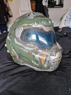 Doom Slayer helm (collector's item), Hobby en Vrije tijd, Ophalen of Verzenden