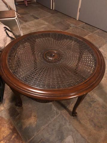 Vintage Ronde salontafel glazen blad  beschikbaar voor biedingen