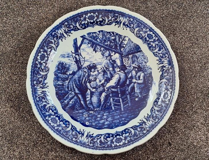 Delfts blauw bord van Boch Frères uit La Louvière, België., Antiek en Kunst, Antiek | Wandborden en Tegels, Ophalen