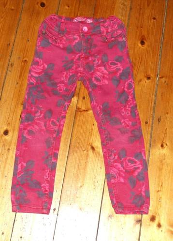 mooie Muy Malo broek maat 104 beschikbaar voor biedingen