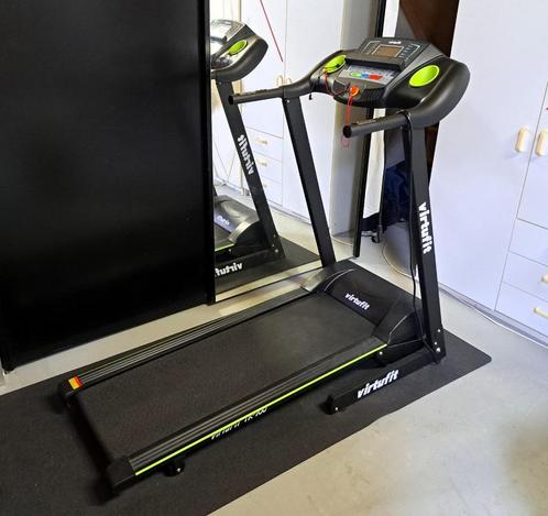 VirtuFit TR-100 fitnessapparaat + antislipmat + beschrijving, Sport en Fitness, Fitnessapparatuur, Zo goed als nieuw, Loopband