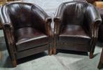 2x vintage donkerbruine club fauteuil Chesterfield + BEZORGD