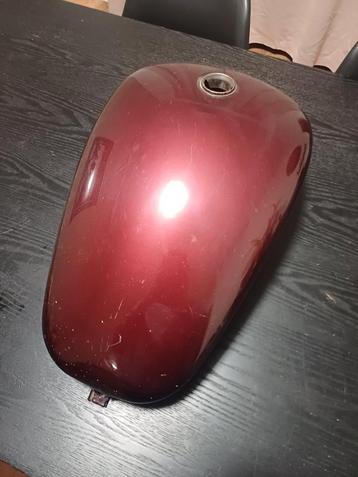 Suzuki Intruder VS700 Originele Tank beschikbaar voor biedingen