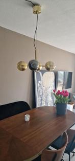 Hanglamp met 4 Glazen bollen. Goud met rookglas, Zo goed als nieuw, Ophalen, Glas