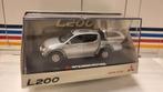 Sun Star Mitsubishi L200 Silver Dealer Edition, Hobby en Vrije tijd, Modelauto's | 1:43, Overige merken, Auto, Ophalen of Verzenden