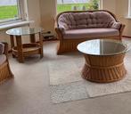 2 Rotan tafels met glazen plaat - Bieden!, Huis en Inrichting, Tafels | Salontafels, Ophalen, Gebruikt, Rond, 50 tot 100 cm