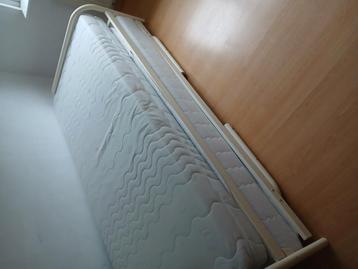 Onderschuif bed   2x  90x200 beschikbaar voor biedingen