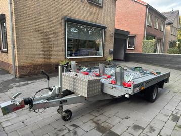 TE HUUR Stema SHM motortrailer geschikt voor 3 grote motoren