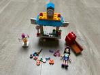 Lego Friends 41098 Emma's Toeristenkiosk + 41032 Eerste Hulp, Ophalen of Verzenden, Zo goed als nieuw, Complete set, Lego