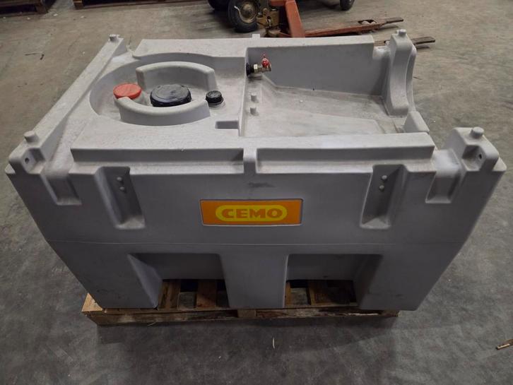 Cemo Kunststof mobiele Dieseltank 430L, Zakelijke goederen, Machines en Bouw | Industrie en Techniek, Ophalen of Verzenden