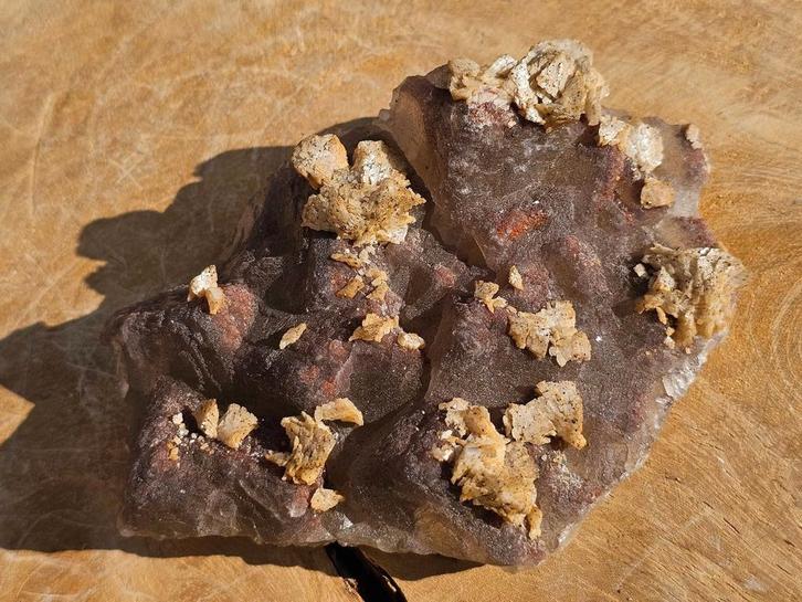 Fluoriet met dolomiet en pyriet uit Wolsendorf, Verzamelen, Mineralen en Fossielen, Ophalen of Verzenden