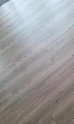 Laminaat vloer te koop moet voor 6 november opgehaald worden, 50 tot 150 cm, Ophalen of Verzenden, Zo goed als nieuw, 10 m² of meer