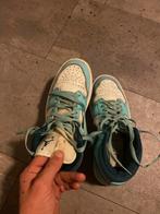 Nike Air Jordan 1 High - Gedragen, Kleding | Heren, Schoenen, Ophalen of Verzenden, Gedragen, Blauw, Sneakers of Gympen