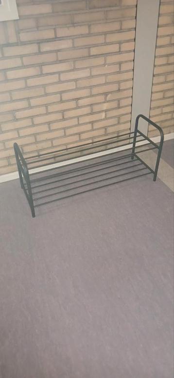 Metalen schoenenrek € 20,00 beschikbaar voor biedingen