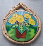 Prachtige tegel op "onderzetter", Antiek en Kunst, Antiek | Keramiek en Aardewerk, Ophalen of Verzenden