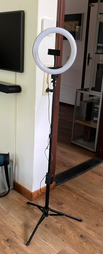 Ring light met verschillende kleurstanden en felheid, Audio, Tv en Foto, Fotografie | Fotostudio en Toebehoren, Gebruikt, Achtergrond