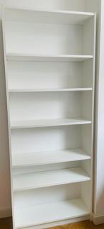 Witte IKEA boekenkast – Zo goed als nieuw!, Huis en Inrichting, Kasten | Boekenkasten, Ophalen, Met plank(en), 200 cm of meer