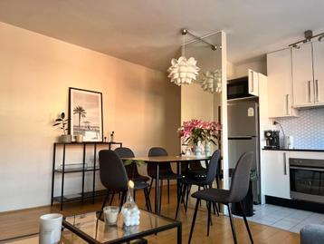 Eettafel 120×80cm eikenhout fineer met zwarte stalen poten  beschikbaar voor biedingen