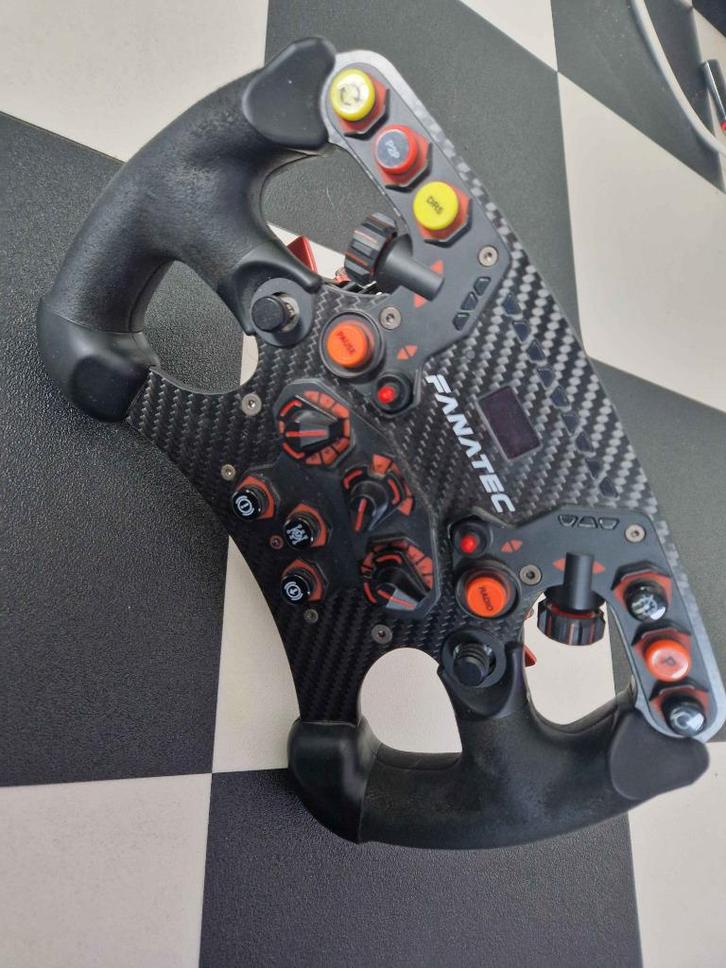 Fanatec Clubsport base + Fanatec Formula V2 rim, Computers en Software, Joysticks, Gebruikt, Ophalen of Verzenden