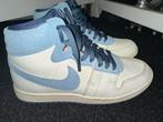 Nike Air Jordan - every game pack, Ophalen of Verzenden, Zo goed als nieuw, Blauw, Sneakers of Gympen