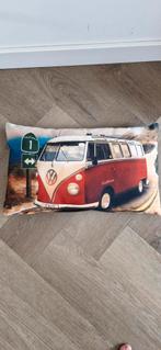 Volkswagen Bus Kussen - Californië Design, Ophalen of Verzenden, Zo goed als nieuw, Rood, Rechthoekig