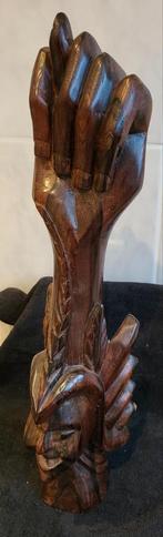 Uit hout gesneden gebalde Indianen vuist, Antiek en Kunst, Kunst | Beelden en Houtsnijwerken, Ophalen of Verzenden