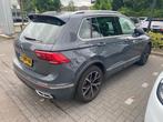 Volkswagen Tiguan 1.5 TSI R-Line 150 PK | Automaat | Panoram, 12 maanden, Stof, Euro 6, 4 cilinders