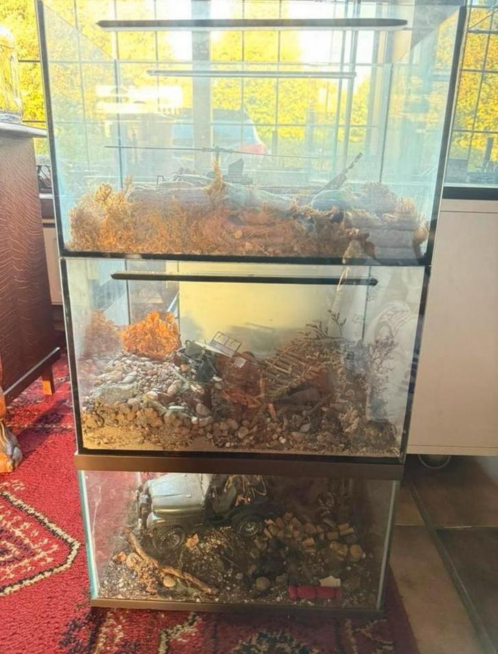 Leger miniatuur taferelen Jeeps Helikopter in terarrium, Hobby en Vrije tijd, Modelbouw | Auto's en Voertuigen, 1:50 of kleiner