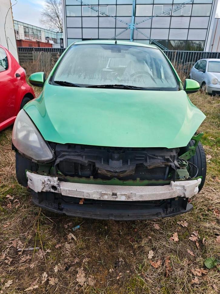 Mazda 2 1.5 GT-M Schadeauto / Donorauto, Auto diversen, Schadeauto's, Mazda, Handgeschakeld, Benzine, Hatchback, Groen, Ophalen