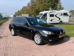 BMW 5-serie Touring 520i Business Line/NAVI/LEDER/APK 04-26, Auto's, Achterwielaandrijving, 4 cilinders, 1535 kg, Zwart