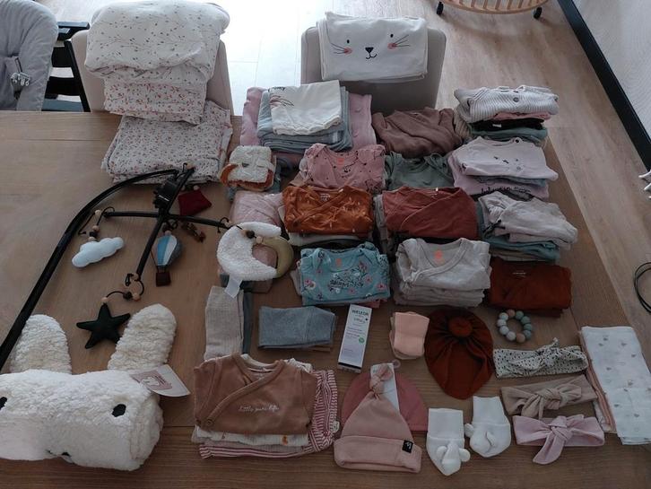 Groot pakket meisjes/neutrale kleding 50/56/62, Kinderen en Baby's, Babykleding | Baby-kledingpakketten, Zo goed als nieuw, Maat 56