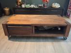Prachtige massief houten salontafel, Huis en Inrichting, Tafels | Salontafels, Ophalen, 100 tot 150 cm, 50 tot 100 cm, Zo goed als nieuw