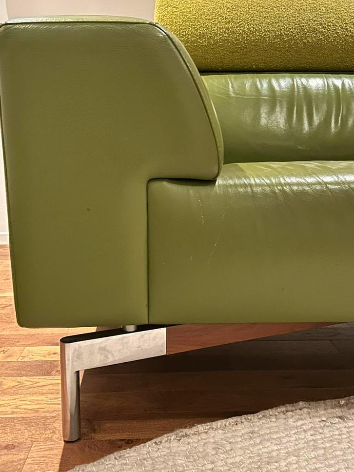 Leolux howlo 3 zits tijdloze design bank, Huis en Inrichting, Banken | Sofa's en Chaises Longues, Gebruikt, Driepersoons, 200 tot 250 cm