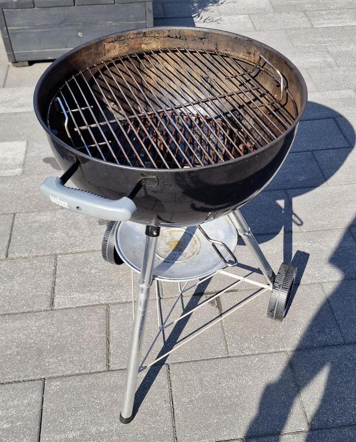 Weber bbq, Tuin en Terras, Houtskoolbarbecues, Gebruikt, Met accessoires, Ophalen of Verzenden