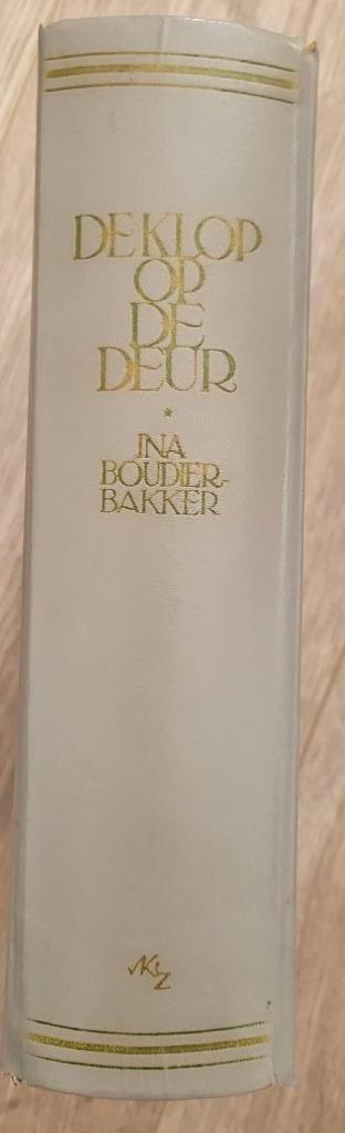 De Klop op de Deur van Ina Boudier - Bakker (hardcover) beschikbaar voor biedingen