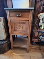 Antiek eiken ( nacht) kastje, Ophalen