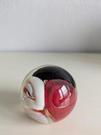 Kleine presse papier bol, Antiek en Kunst, Antiek | Glas en Kristal, Ophalen of Verzenden