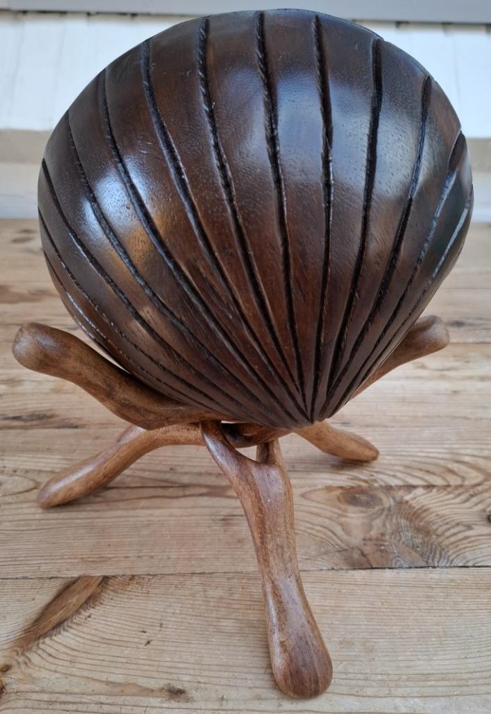Zware grote houten schelp op standaard, Antiek en Kunst, Kunst | Beelden en Houtsnijwerken, Ophalen of Verzenden